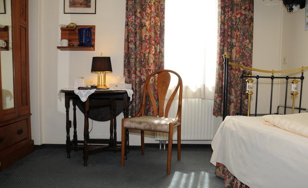 Hotel Admiral Wiesbaden Pokój zdjęcie
